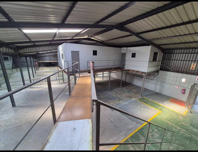 600M² WAREHOUSE TO LET IN WADEVILLE